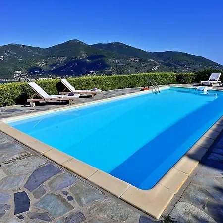 Danai Villa